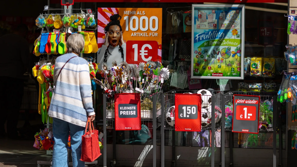 Lạm phát ở eurozone tăng mạnh theo giá năng lượng, ECB có tăng lãi suất?