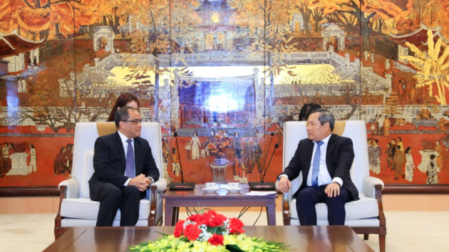 Hanoi to seek new cooperation opportunities for urban and green development