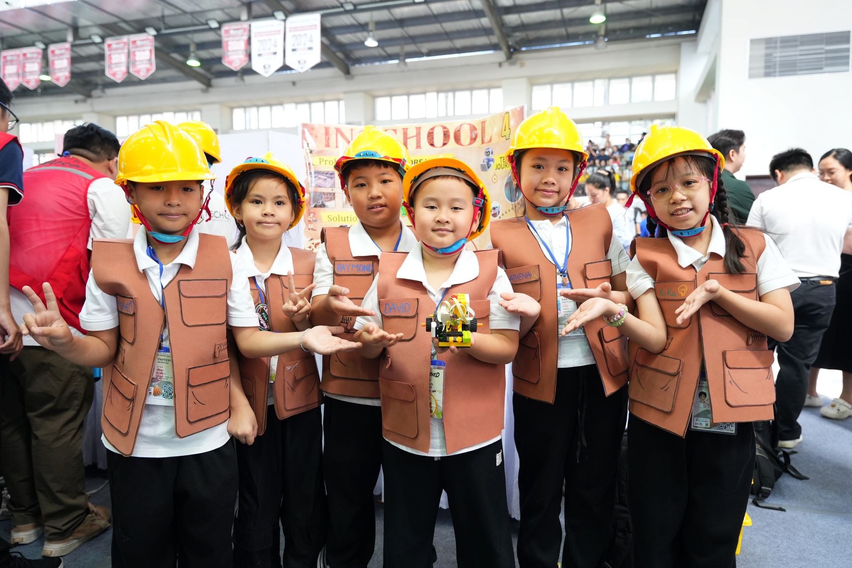 Những “chiến binh ROBOTACON®” từ 6 đến 16 tuổi tỏa sáng với các ý tưởng sáng tạo tại mùa giải năm nay