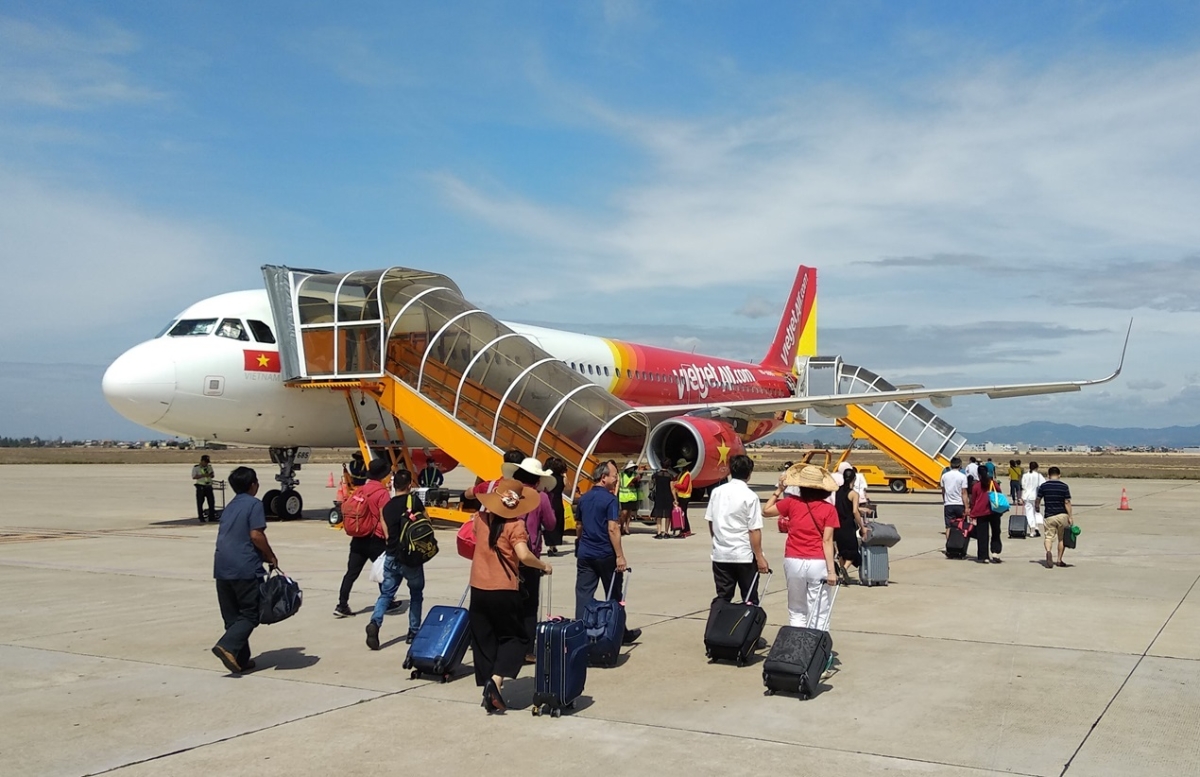 Phần lớn lượng vé mở bán thuộc các hạng giá cao, khiến người mua khó tiếp cận dải giá thấp như trước. 