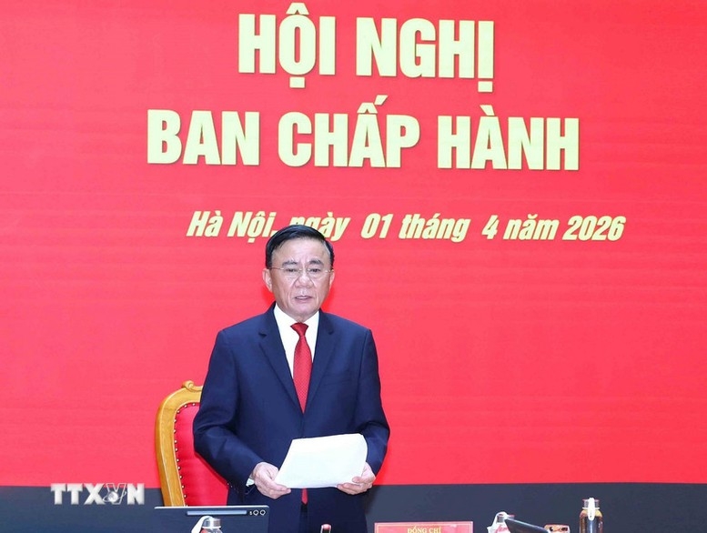Đồng chí Trần Cẩm Tú, Ủy viên Bộ Chính trị, Thường trực Ban Bí thư, Bí thư Đảng ủy các cơ quan Đảng Trung ương chủ trì hội nghị - Ảnh: TTXVN