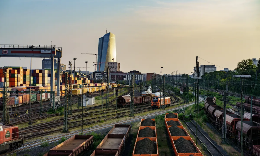 Trụ sở Ngân hàng Trung ương châu Âu (ECB) tại Frankfurt - Ảnh: Bloomberg