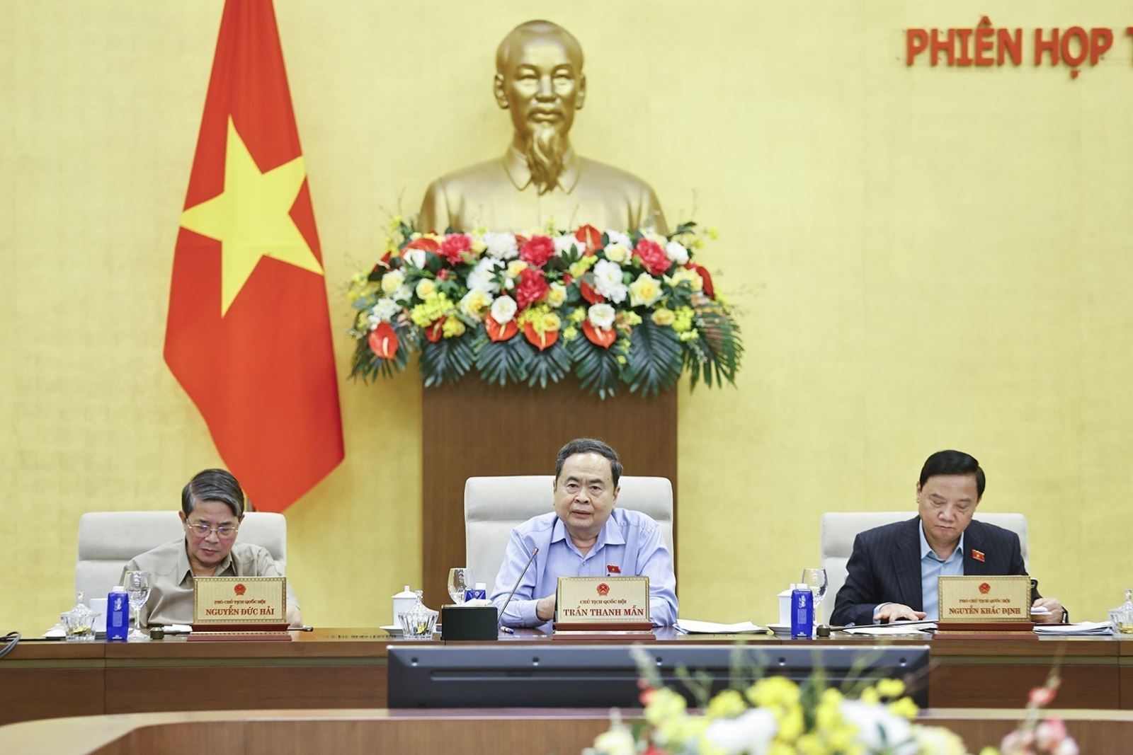 Chủ tịch Quốc hội Trần Thanh Mẫn phát biểu tại phiên họp của Ủy ban Thường vụ Quốc hội cho ý kiến về kết quả giám sát năm 2025. Ảnh: TTXVN.
