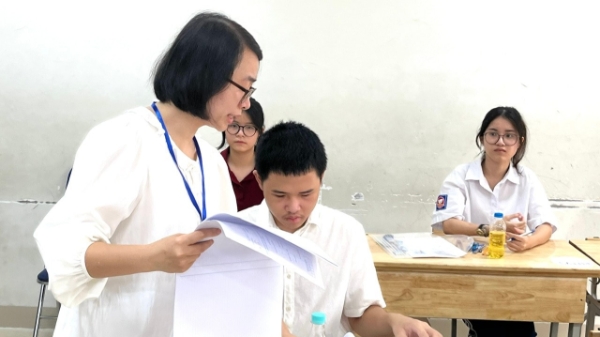 Hà Nội tuyển sinh lớp 10 công lập: Quản chặt chỉ tiêu, tránh nơi thừa nơi thiếu