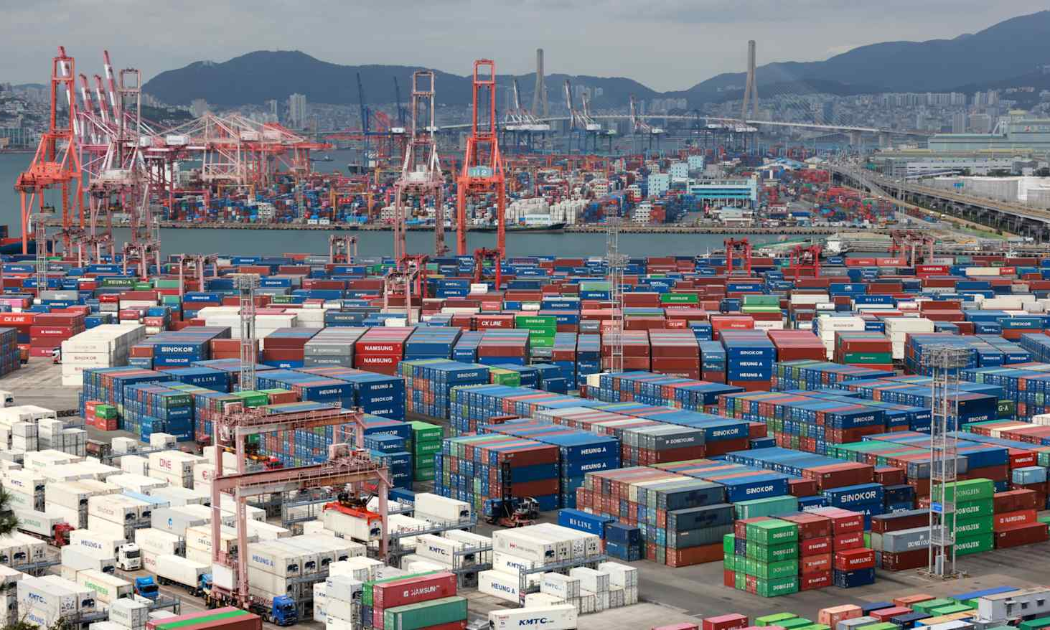 Xuất khẩu Hàn Quốc đạt kỷ lục nhờ đơn hàng chip