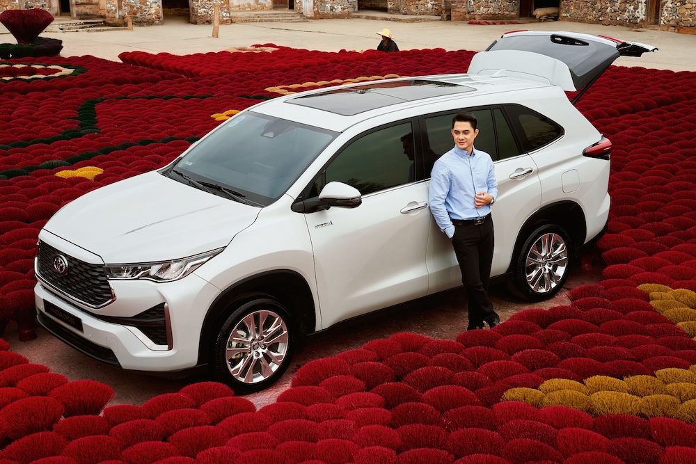 Doanh số bán xe Toyota tháng 3 bật tăng, xe hybrid bứt phá