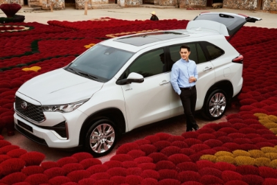 Doanh số bán xe Toyota tháng 3 bật tăng, xe hybrid bứt phá