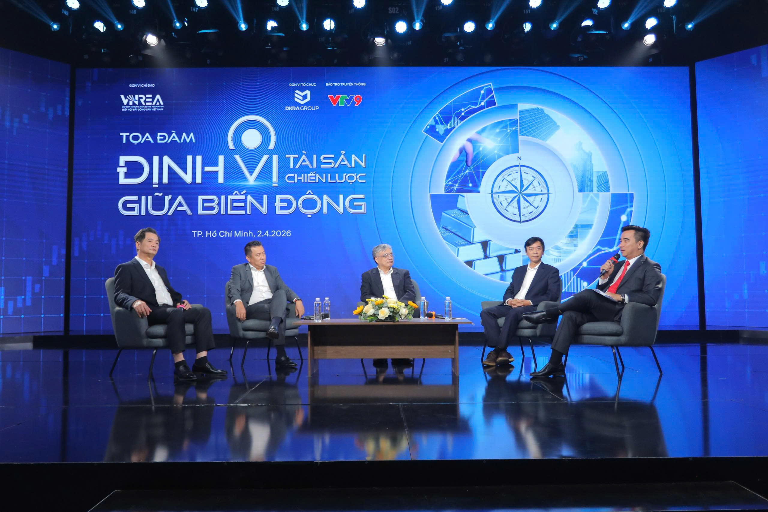 Các chuyên gia tại hội thảo "Thị trường Bất động sản 2026 - Định vị tài sản chiến lược giữa biến động", ngày 2/4 tại 