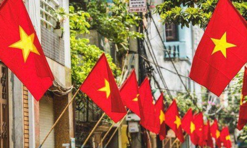 Bộ Nội vụ: Không có chủ trương hoán đổi để nghỉ 9 ngày dịp Giỗ Tổ, 30/4 - 1/5 năm 2026