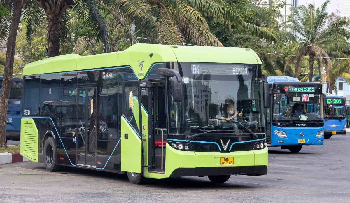 Hiện nhiều tuyến xe buýt tại TP. Hồ Chí Minh đã chuyển sang xe buýt điện (Ảnh minh họa) - Ảnh: Đạt Thành