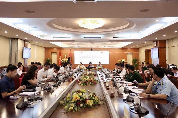 Toàn cảnh Buổi làm việc.