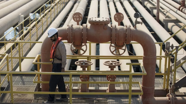 Các nước vùng Vịnh tính mở thêm đường ống dẫn dầu để tránh eo biển Hormuz