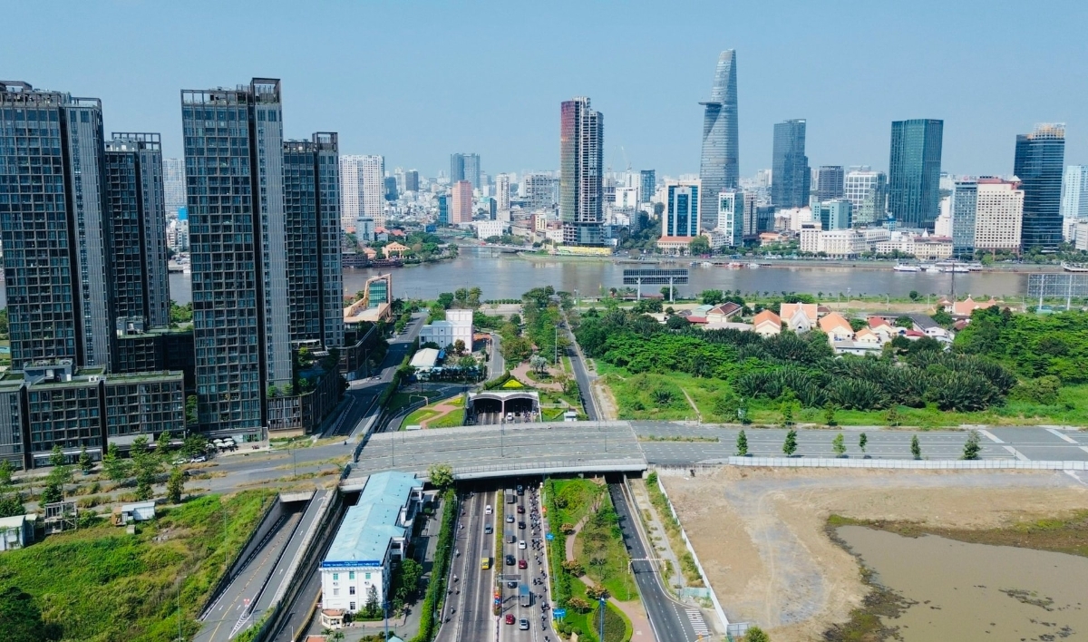 Áp lực giao thông tại TP.Hồ Chí Minh đang tiến gần tới giới hạn vật lý của một đô thị siêu lớn. Ảnh minh họa.