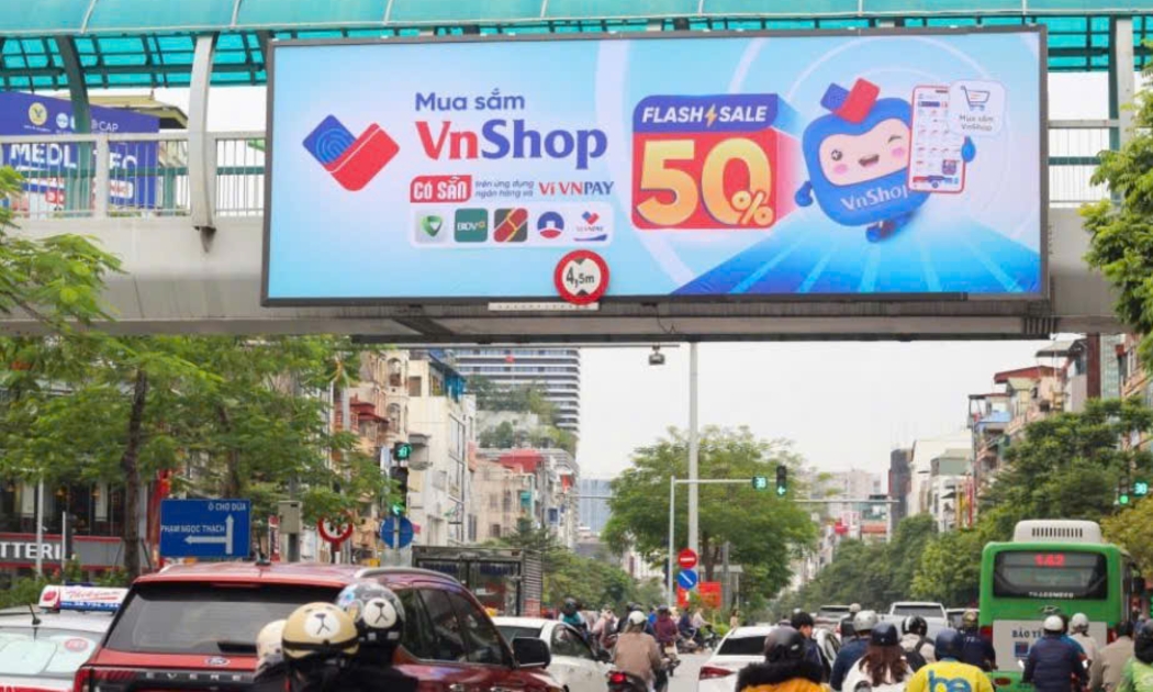 Hà Nội sẽ giảm dần các loại quảng cáo truyền thống có kích thước lớn và thiếu tính thẩm mỹ