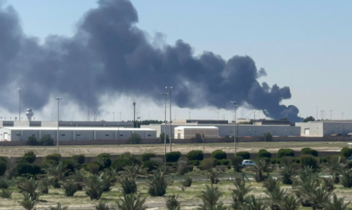 Thêm nhiều hạ tầng năng lượng tại Trung Đông bị tấn công