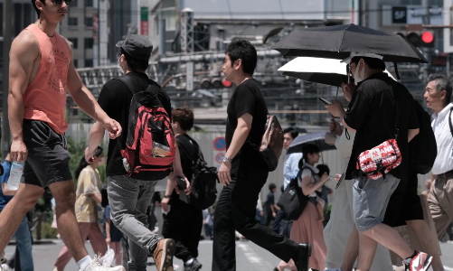 Nhật Bản tính nâng yêu cầu thu nhập đối với người muốn cư trú dài hạn