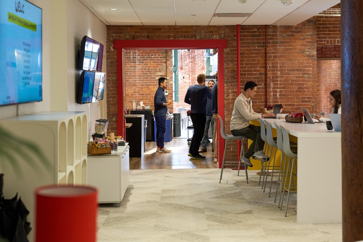 Không gian làm việc chung Link Ventures. Ảnh: Wall Street Journal