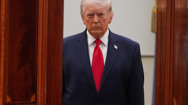 Tổng thống Trump ra “tối hậu thư” mới đối với Iran về eo biển Hormuz