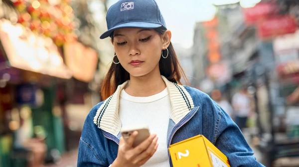 Cú sốc dầu mỏ gây áp lực đặc biệt tới cuộc sống của thế hệ Gen Z