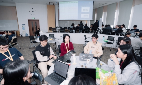 Cuộc thi thúc đẩy tinh thần đổi mới sáng tạo và hợp tác liên ngành trong thế hệ trẻ. Ảnh minh họa