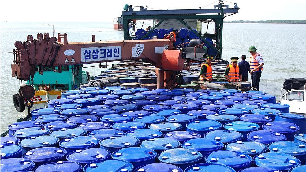 Cục Quản lý và Phát triển thị trường trong nước yêu cầu các địa phương tăng cường công tác quản lý, kiểm tra và xử lý vi phạm trong kinh doanh, vận chuyển xăng dầu.