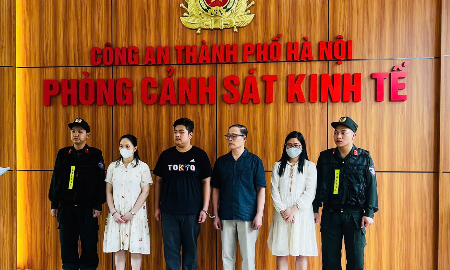 Khởi tố bị can Vũ Minh Châu, Vũ Minh Tú và 2 nhân viên kế toán của Công ty TNHH Bảo tín Minh Châu về tội Vi phạm quy định về kế toán gây hậu quả nghiêm trọng. Ảnh: Cổng thông tin điện tử Bộ Công an.