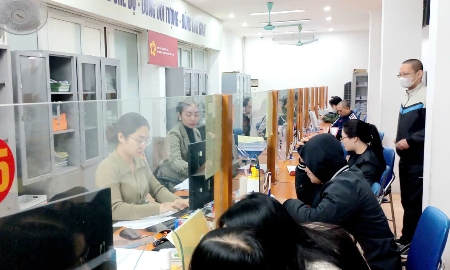 Kết nối, tư vấn việc làm cho người lao động để giảm tỷ lệ thất nghiệp. Ảnh minh họa: Nhật Dương.