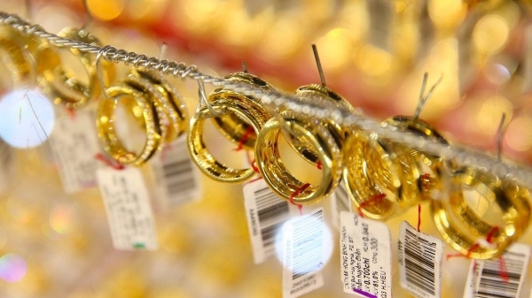 Giá vàng nhẫn rơi thẳng, bên mua thiệt 8 triệu đồng/lượng trong tuần đầu tháng 4