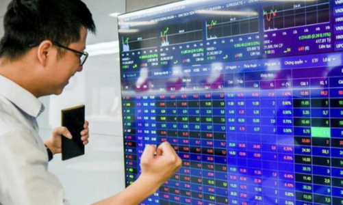 Sau nhịp giảm mạnh, định giá thị trường đã hợp lý khi xét đến tăng trưởng dài hạn?