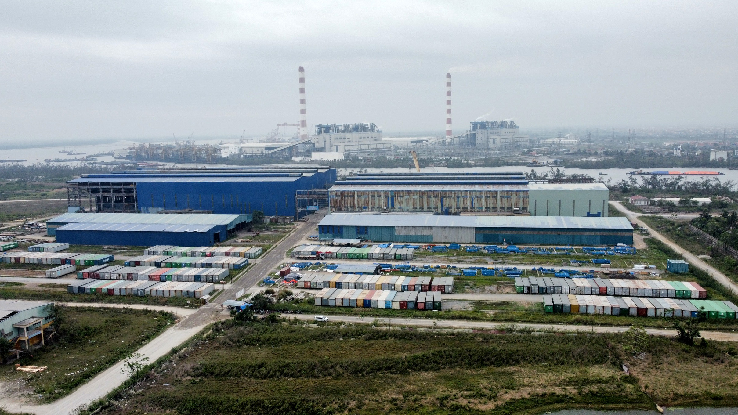 Phần đất triển khai giai đoạn 2 dự án nhà máy đóng tàu Phà Rừng bị bỏ hoang nhiều năm.