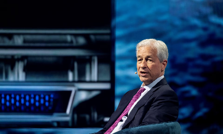 CEO JPMorgan Chase cảnh báo về lạm phát và lãi suất cao hơn