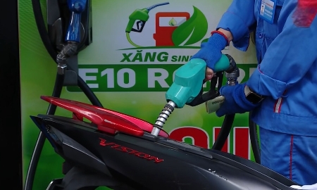 Xăng E10 được triển khai đồng loạt tại nhiều địa phương.