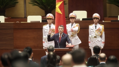 Mr. Le Minh Hung unanimously elected as new Prime Minister of Vietnam