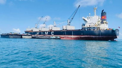 MoC calls for more large vessels to ferry oil from Middle East to Vietnam
