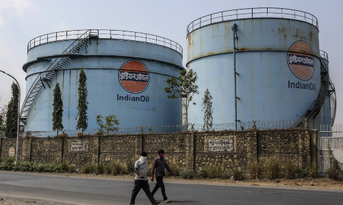 Ấn Độ quay trở lại mua dầu thô và khí đốt Iran sau 7 năm