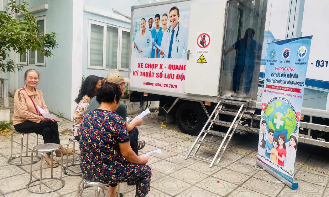 Người dân cần duy trì tầm soát sức khỏe định kỳ, đặc biệt với người có bệnh mạn tính.
