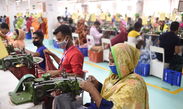 Ngành dệt may Bangladesh lao đao vì chi phí tăng cao do chiến tranh