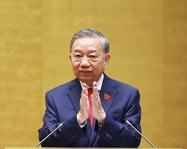 People must be the ultimate beneficiaries of development achievements: Top leader