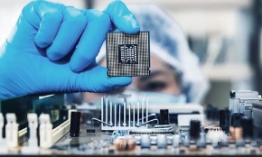 Xây dựng năng lực công nghệ lõi trong nước khó khăn nhưng có ý nghĩa quyết định, đảm bảo tự chủ chiến lược và nâng cao vị thế quốc gia trong dài hạn. Ảnh minh họa