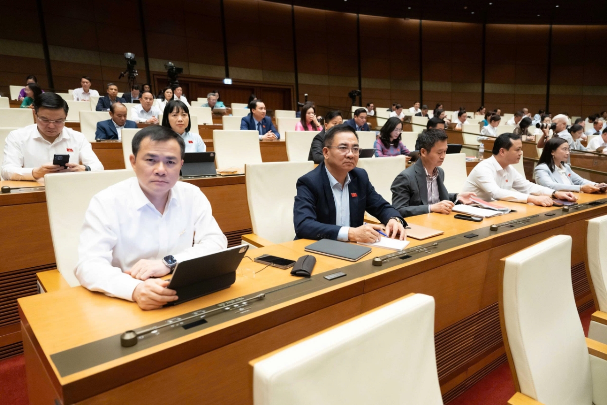 Các đại biểu tham dự tại Hội trường. Ảnh: Quốc hội