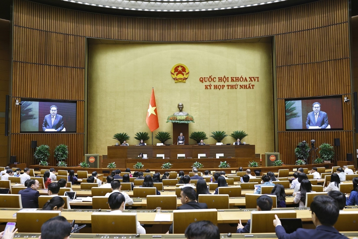  Chủ tịch Quốc hội Trần Thanh Mẫn chủ trì phiên họp. Ảnh: TTXVN