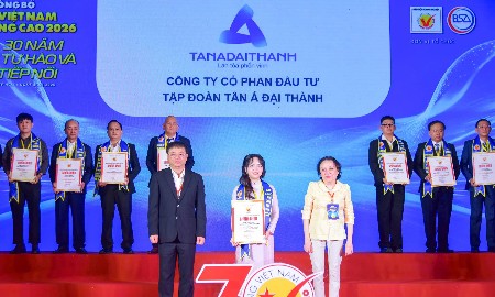Tập đoàn Tân Á Đại Thành 20 năm liên tiếp được vinh danh Hàng Việt Nam chất lượng cao. Ảnh: Tân Á Đại Thành.