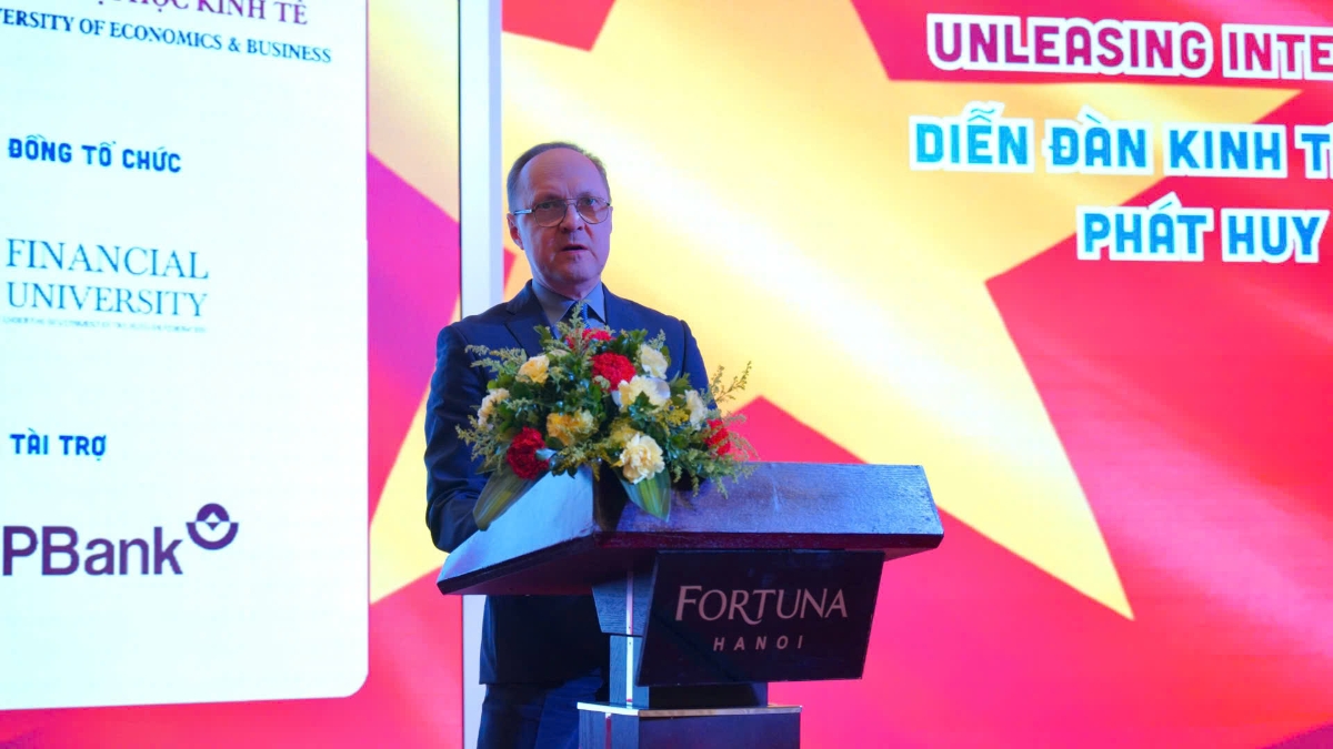 Đại sứ Đặc mệnh Toàn quyền Liên bang Nga tại Việt Nam Gennady Stepanovich Bezdetko, phát biểu tại khẳng định quan hệ giữa Việt Nam và Liên bang Nga đã và đang phát triển tốt đẹp trong thời gian qua.