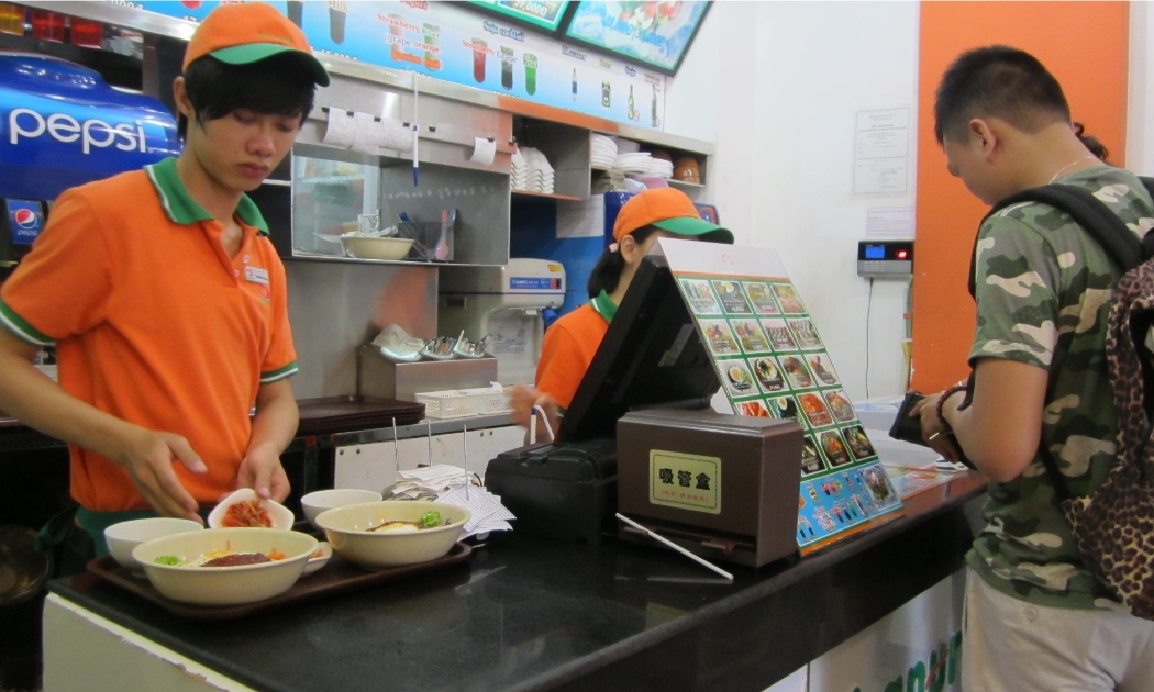 Nhật Bản tạm dừng cấp COE cho lao động kỹ năng đặc định số 1 ngành ăn uống