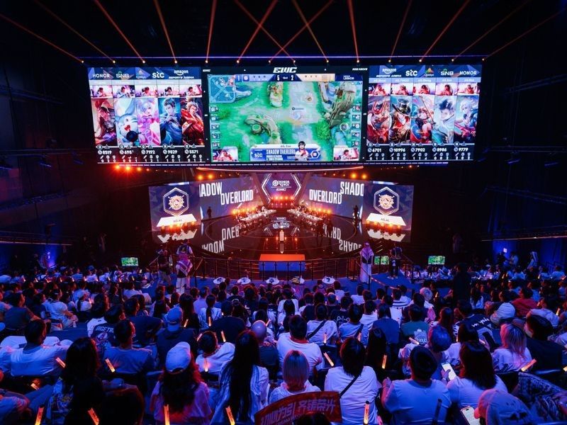 Esports (thể thao điện tử) đang phát triển cực mạnh, trở thành ngành công nghiệp tỷ đô toàn cầu