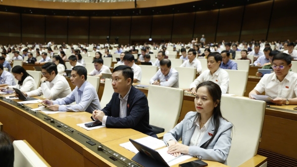 Quốc hội bàn mở rộng trợ giúp pháp lý, bổ sung nghĩa vụ công khai, minh bạch trên môi trường số