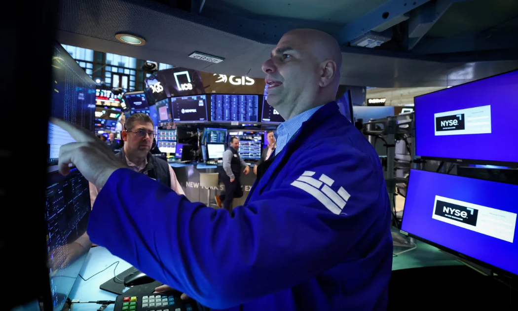 Nhìn lại những lệnh bán khống dầu lớn bất thường được đặt trước khi có tin quan trọng về chiến tranh Mỹ - Iran