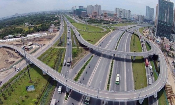 Hạ tầng giao thông của Việt Nam đang bước vào giai đoạn đầu tư có quy mô và tốc độ chưa từng có. Ảnh minh họa.