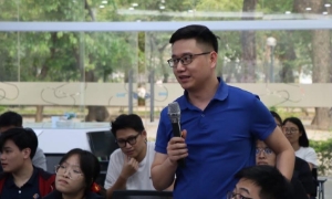Với sự tham gia của sinh viên và những người quan tâm đến dữ liệu, tài chính, Fintech và ngân hàng, workshop “Phân tích dữ liệu trong ngành ngân hàng” đã mở ra một góc nhìn thực tế về vai trò của dữ liệu trong hệ sinh thái tài chính. 