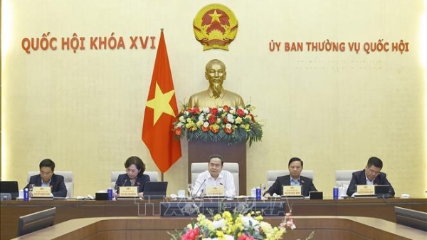 Ủy ban Thường vụ Quốc hội thống nhất trình Quốc hội giảm thuế xăng dầu